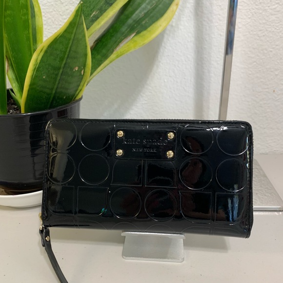Handbags - 💕👜Kate Spade Wallet
